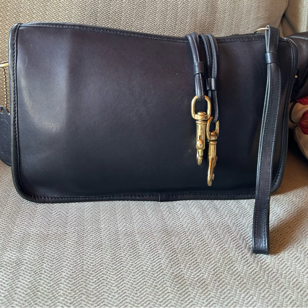 Coach - Vintage Basic Bag Style 9455 Black Made in USA Pristine Condition NWOT